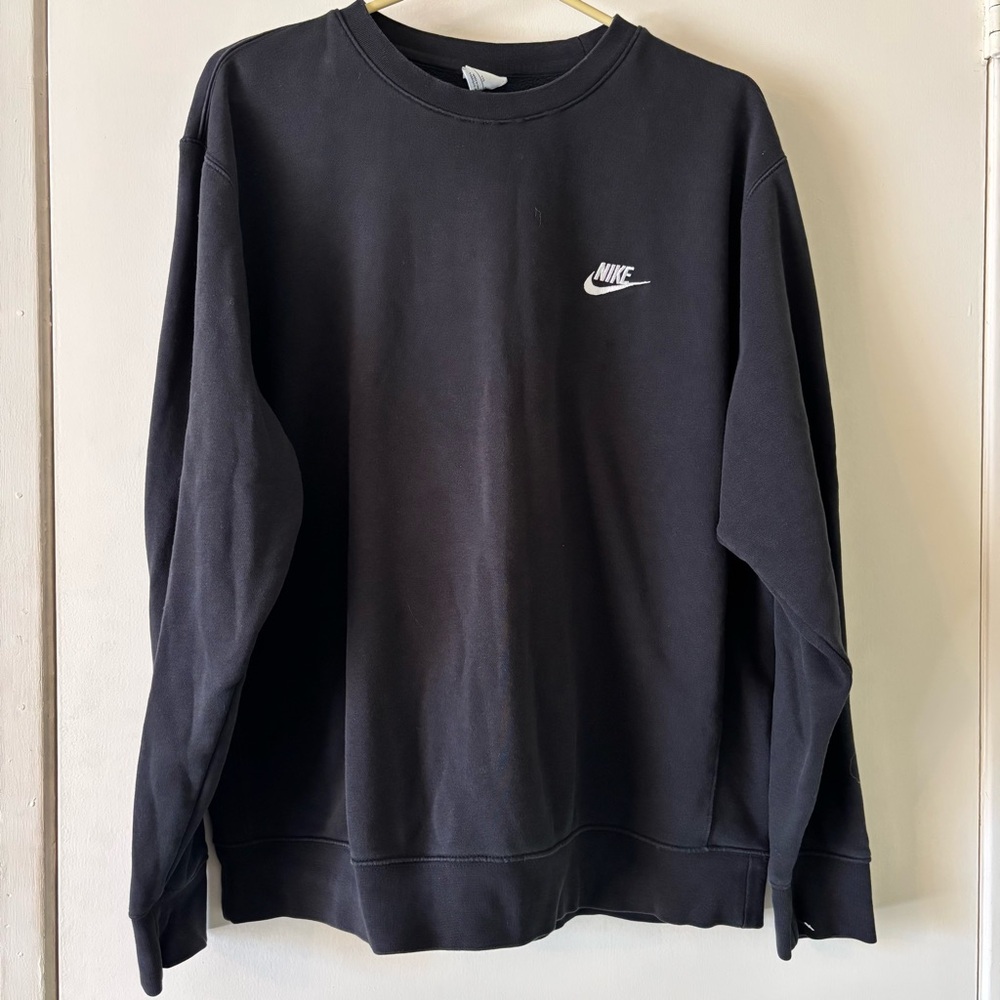 Nike Men's Classic Black Crewneck Sweater